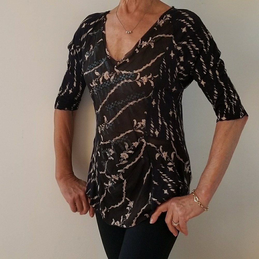 TINY v- neck maternity (or not) top  black and cream floral design